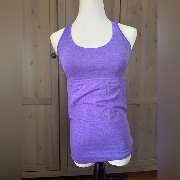 Tops - Alo top , size M